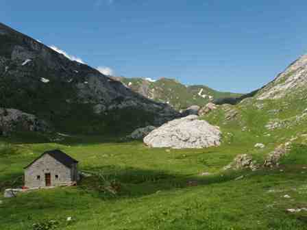 valle-dei-maestri-verso-colle-signori valle-dei-maestri-verso-colle-signori