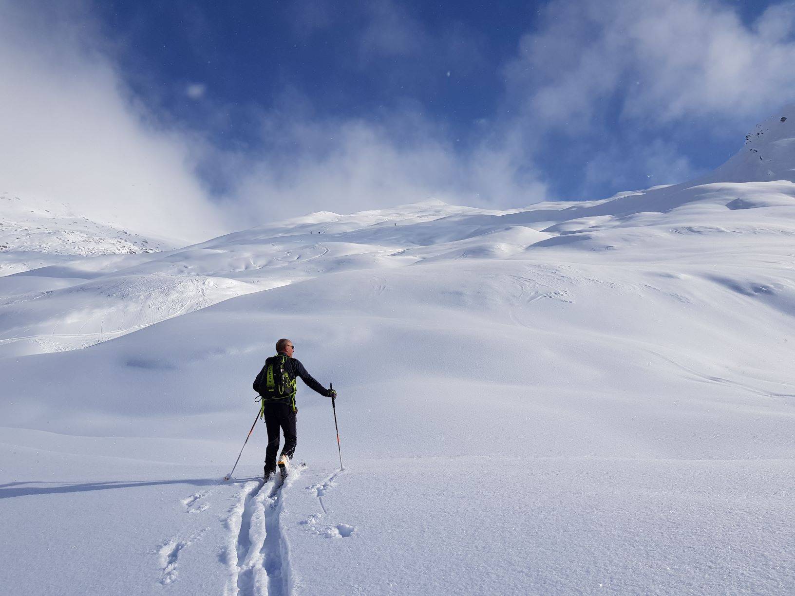 Verso la Cima delle Rossette Cima delle Rossette (2.909 m) – Scialpinismo tra neve, fatica e meraviglia