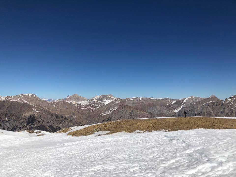 Uno-sguardo-verso-l’altopiano-della-Gardetta Uno-sguardo-verso-l’altopiano-della-Gardetta