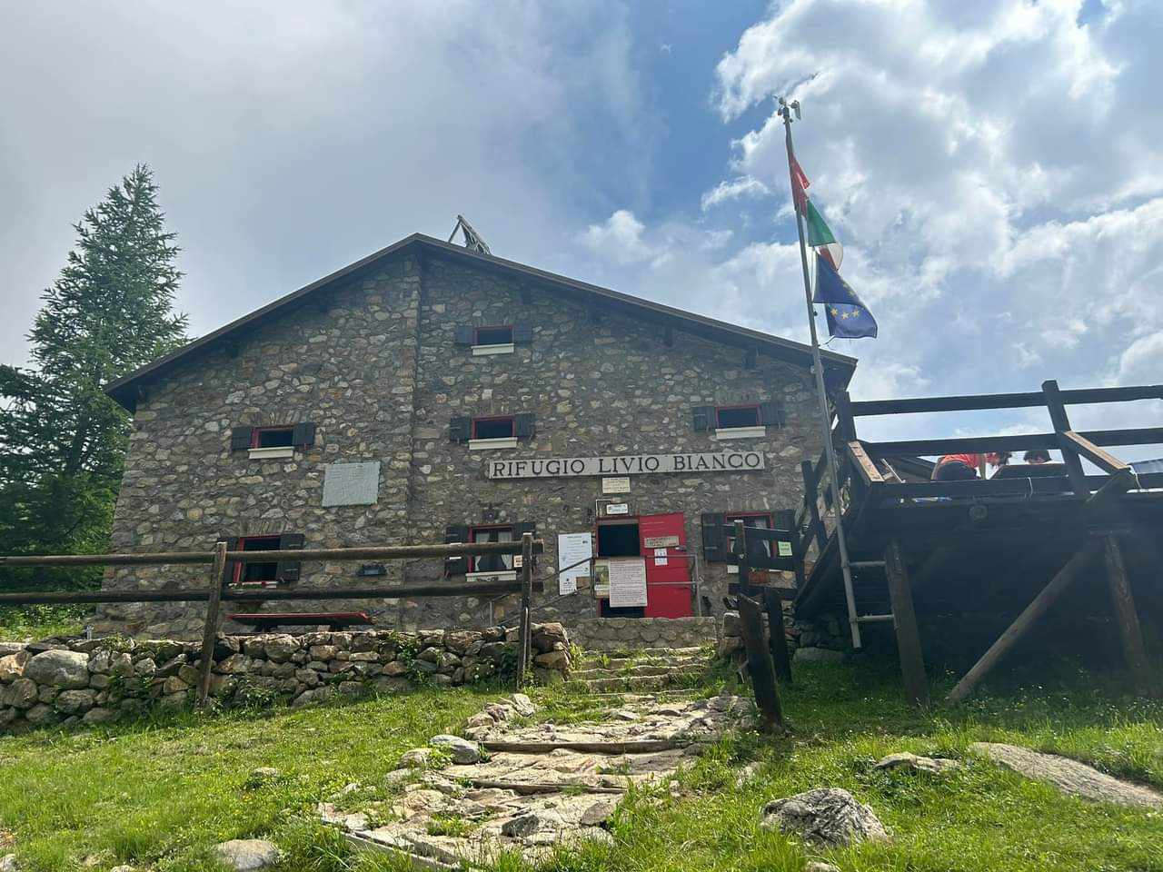 Rifugio Livio Bianco Rifugio Livio Bianco
