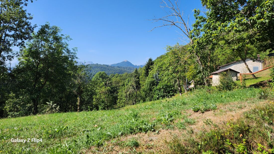 Monte Saben da lontano