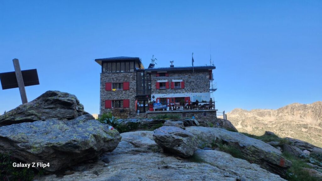 Il Rifugio Remondino Il Rifugio Remondino in Valle Gesso