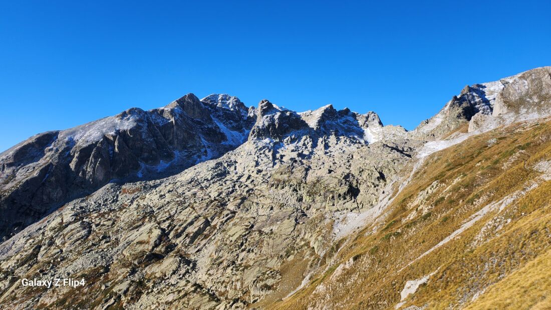 Escursione alla Cima Lago dell'Oro, Rocca della Bastera e Monte Chiamossero