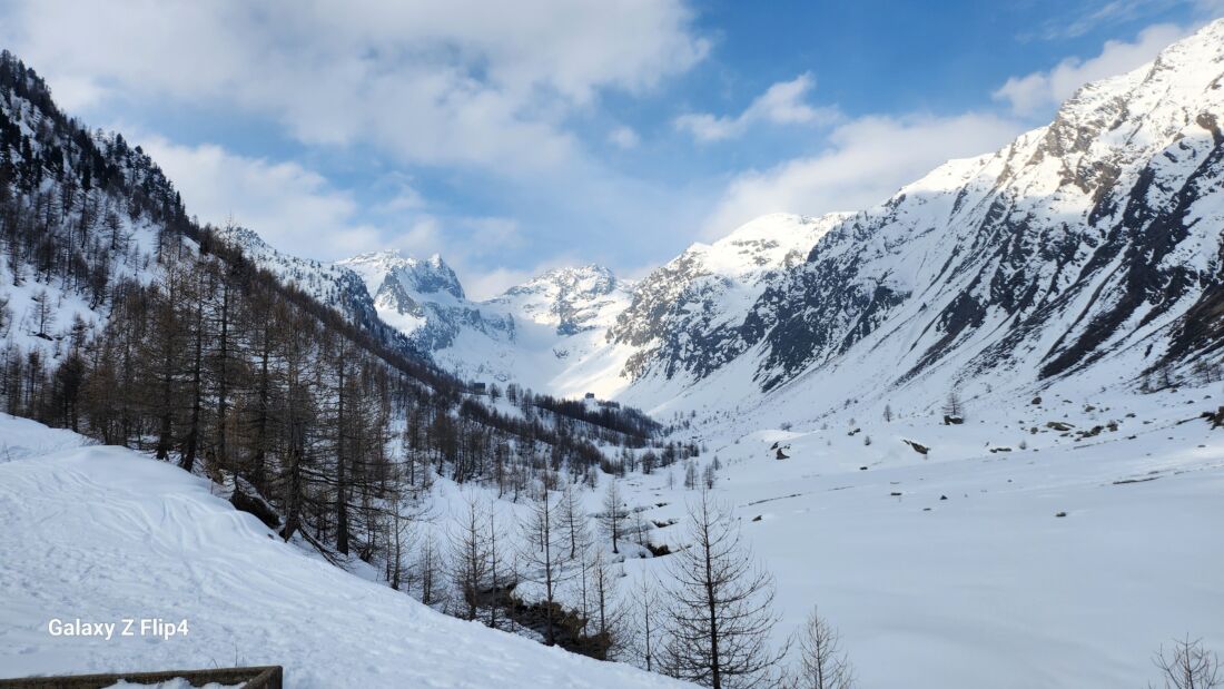 Il rifugio Migliorero, il Corborant e il Becco Alto dell’Ischiator